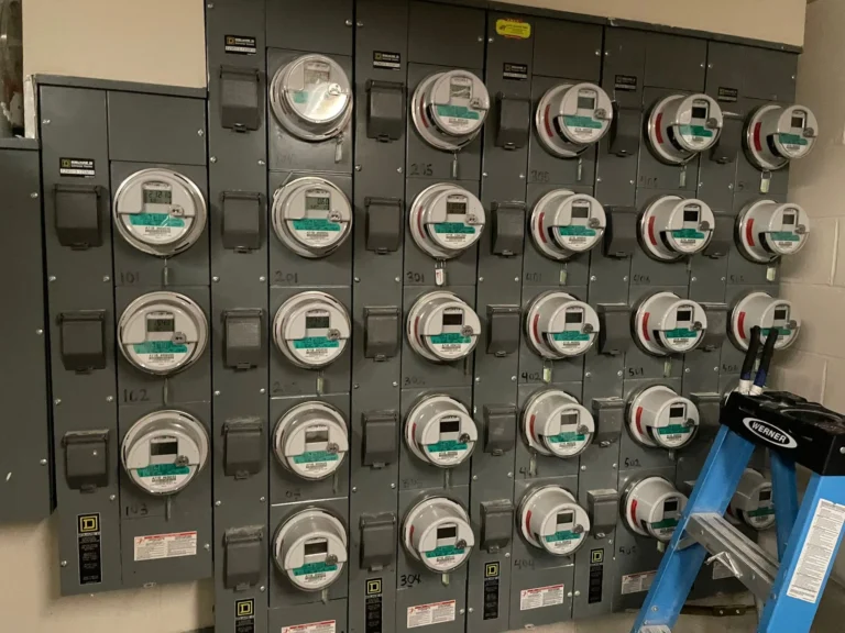 Commercial Electrician